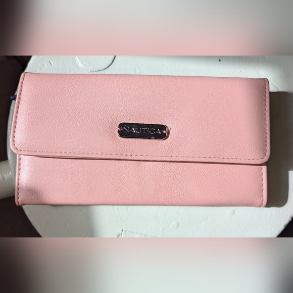 NWOT Nautica Money Manager RFID Wallet in pink and navy - never used - Picture 4 of 16